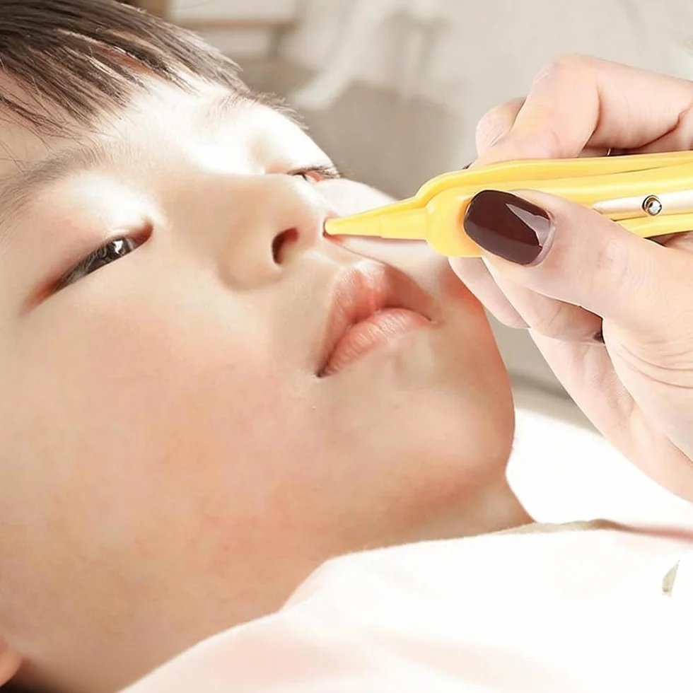 Pince à nez bébé LED plastique nettoyage nasal tête ronde soin bébé