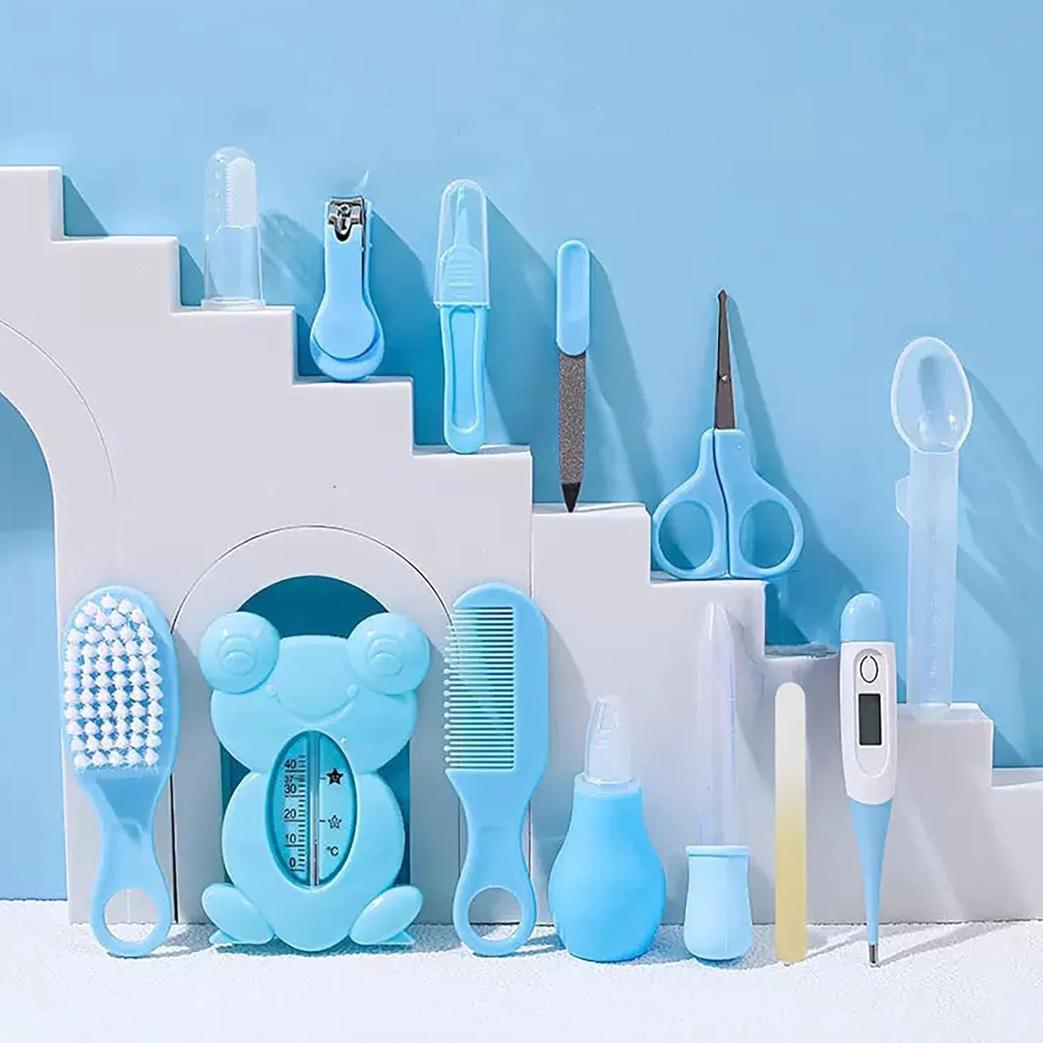 Trousse de Soin Bébé Naissance 13 en 1 – Kit Complet Nouveau-Né avec Brosse, Peigne, Coupe-Ongles, Thermomètre Digital, Ciseaux (Bleu)