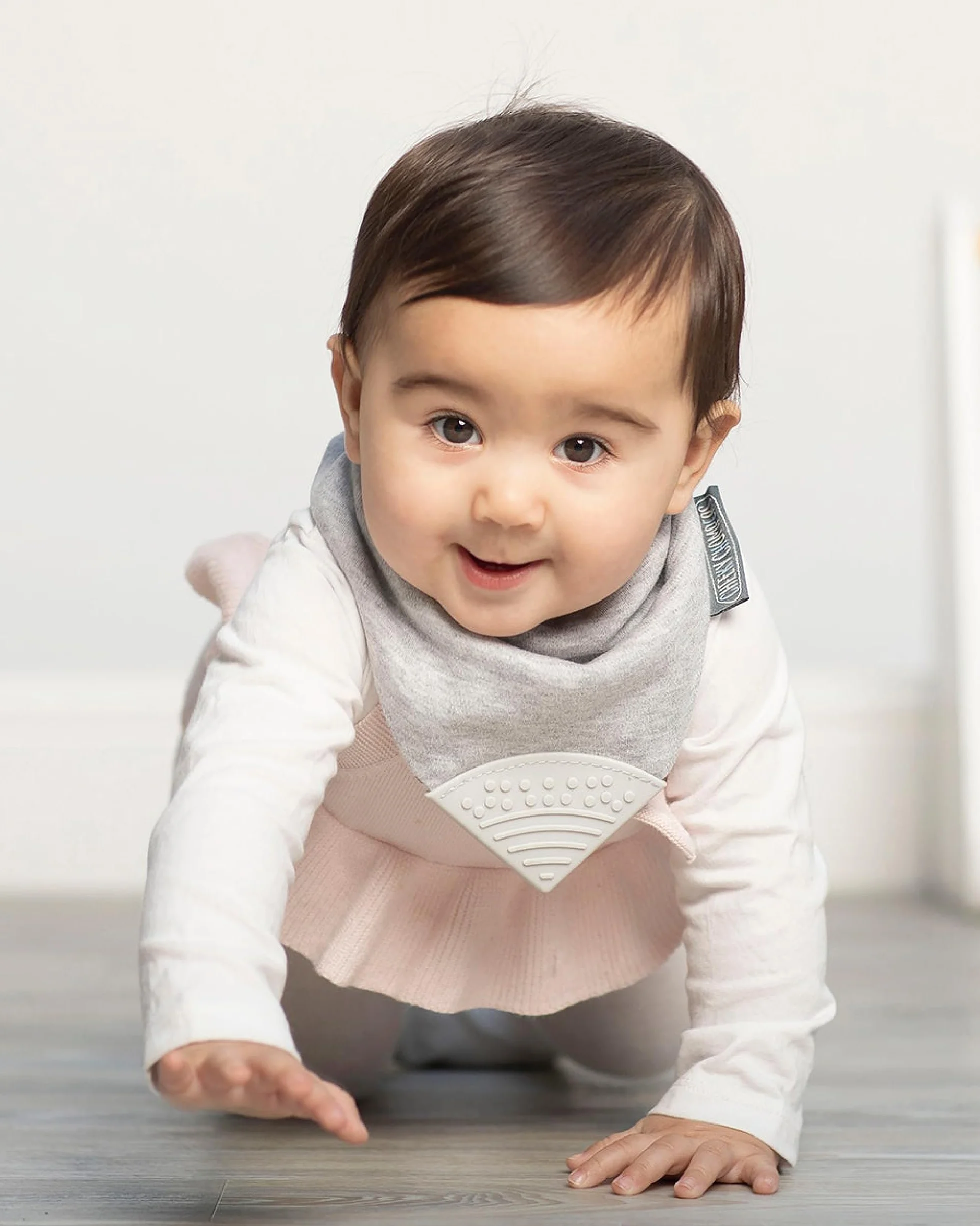 Cheeky Chompers Bavoir bandana bébés tout-petits anneau dentition silicone design primé hygiénique absorbant sans BPA Panda Pals