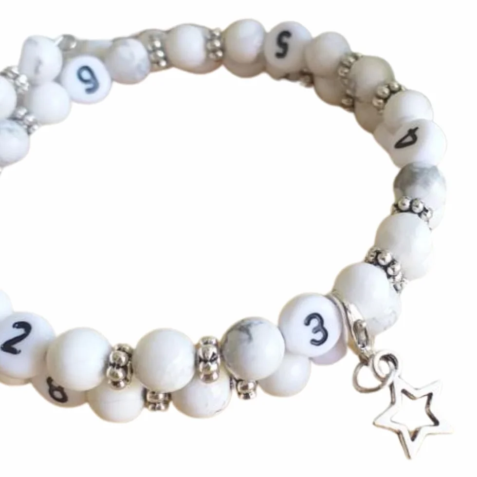 Bracelet d'allaitement Howlite Rasmey - notez l'heure de la dernière tétée