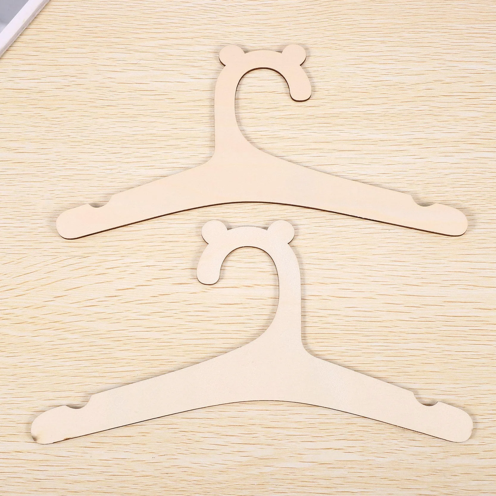 Lot de 30 cintres en bois pour vêtements