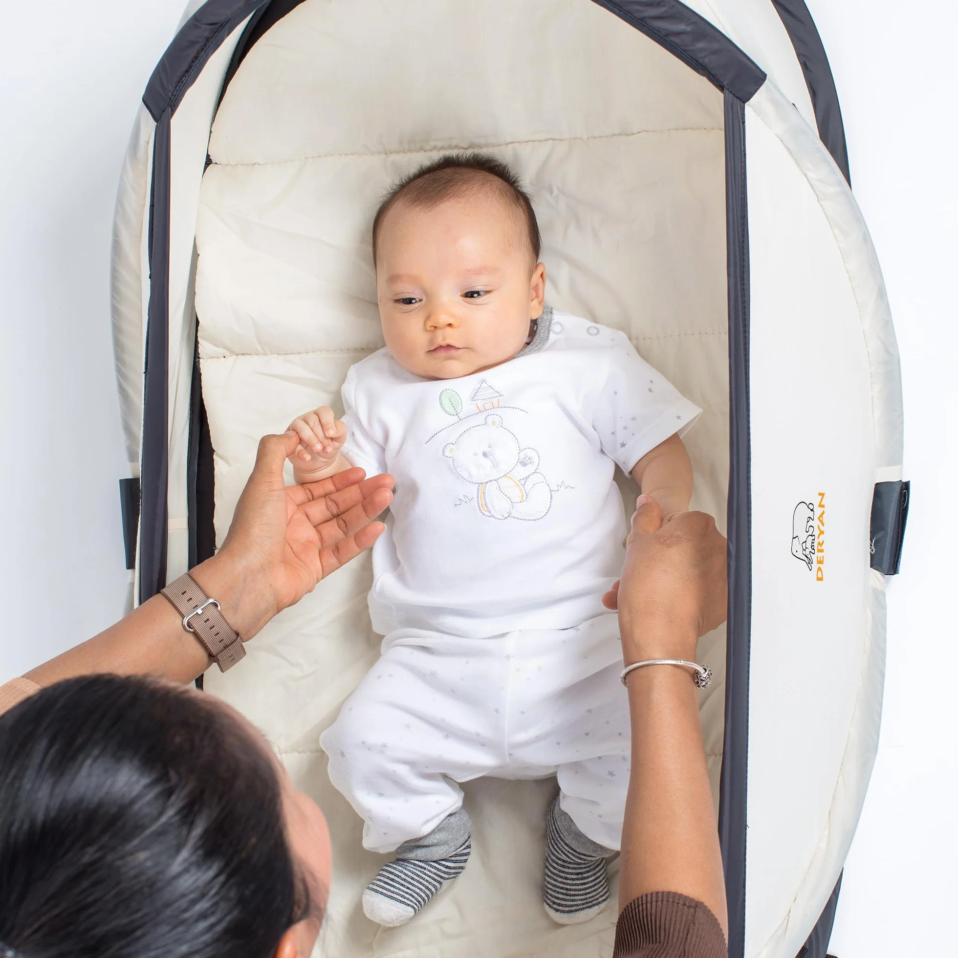 Deryan Infant Baby Crème Pop up Léger Compact Pliable Déplié en Seulement 2 Secondes avec Moustiquaire Sac de Transport, Twin