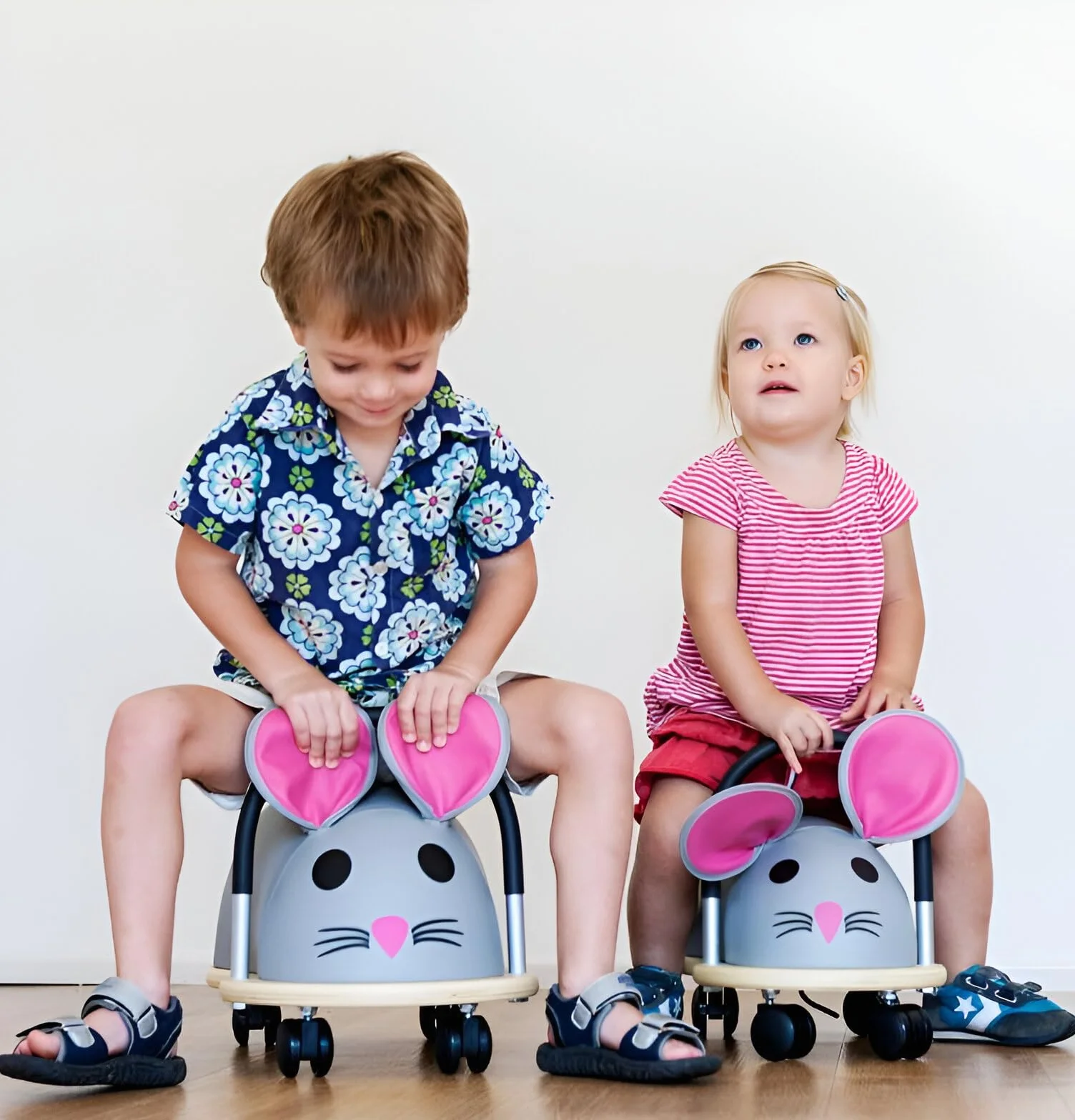 Wheely Bug Trotteur Souris multi-directionnel bois 1-3 ans