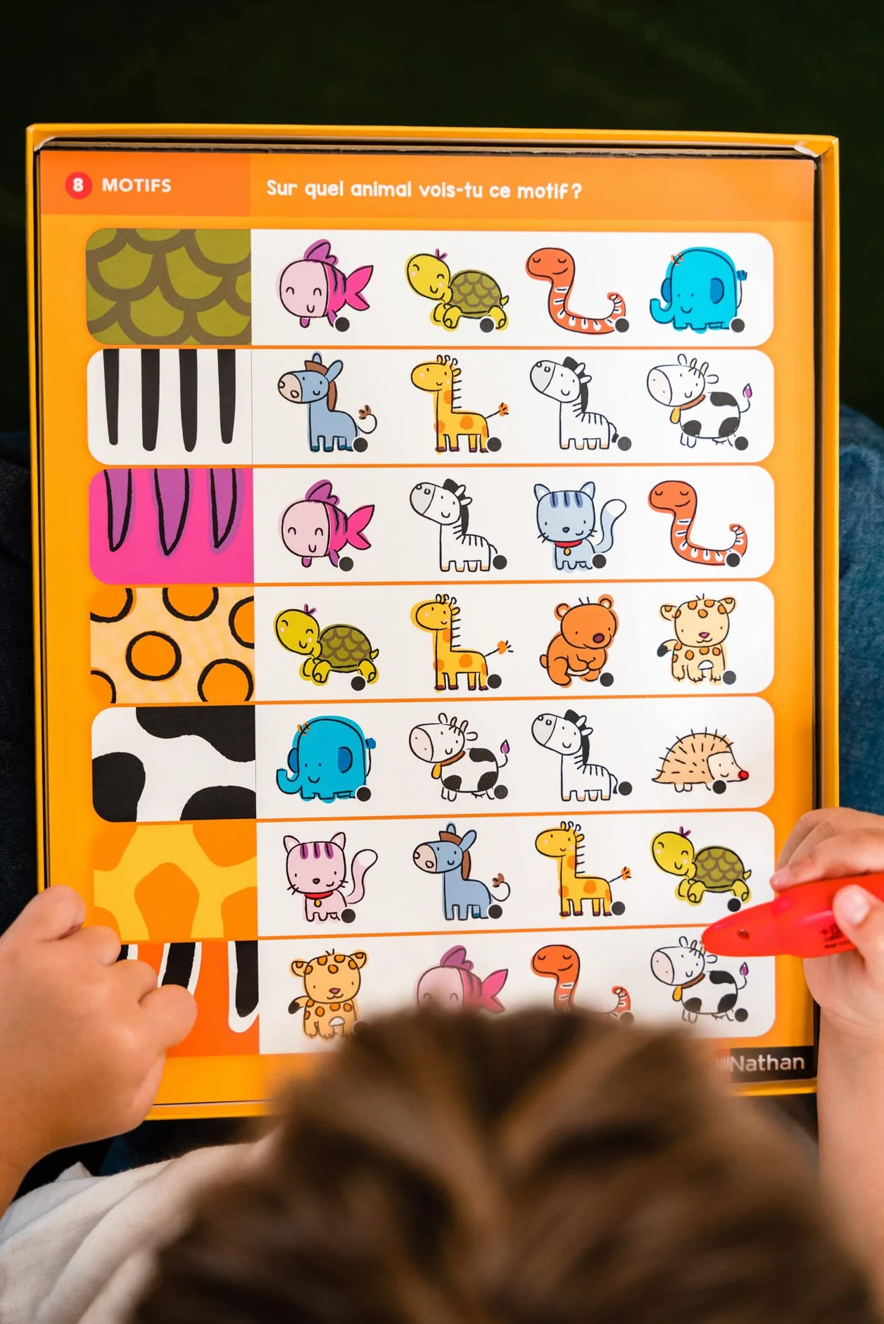 Nathan Electro Premiers Jeux Reconnaitre les Formes et les Couleurs Jeu Educatif Electronique 1 Stylo Sonore et Lumineux Inclus Enfants 3-5 ans