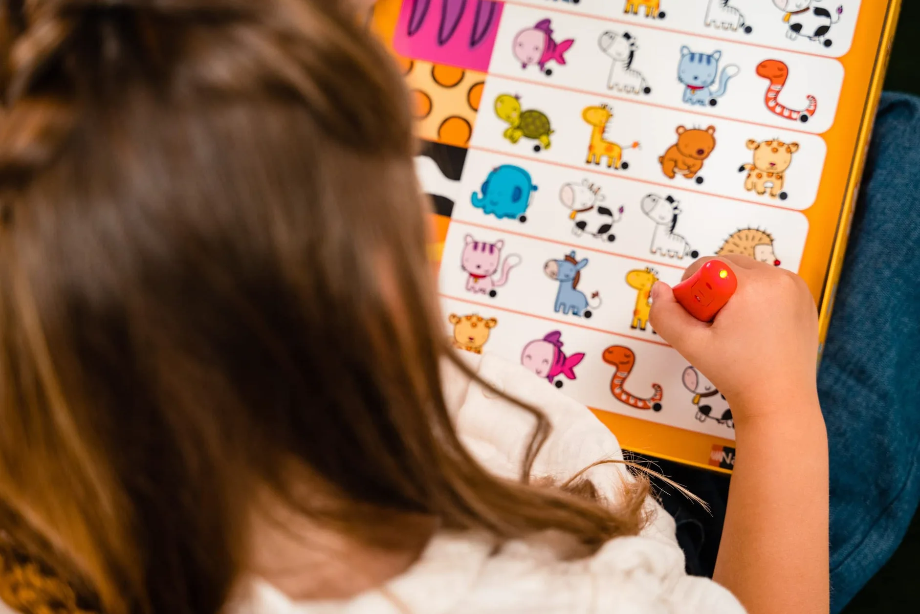 Nathan Electro Premiers Jeux Reconnaitre les Formes et les Couleurs Jeu Educatif Electronique 1 Stylo Sonore et Lumineux Inclus Enfants 3-5 ans