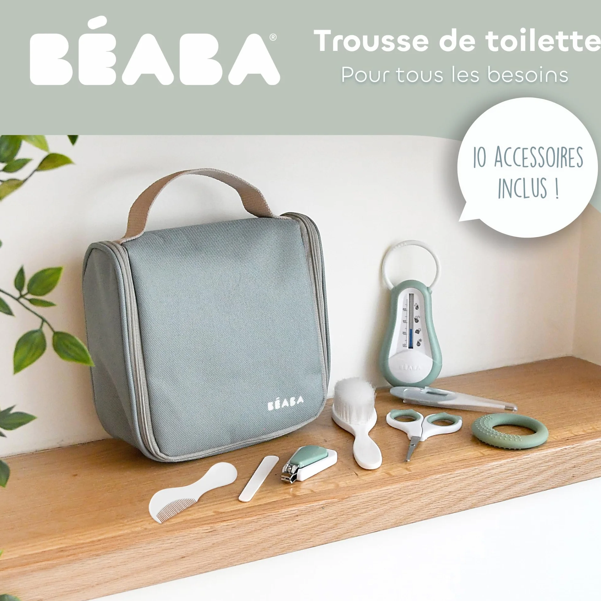 BÉABA Trousse de Toilette Bébé Nomade 10 Accessoires Soins Crochet Rotatif Compact Double Zip Vert Sauge