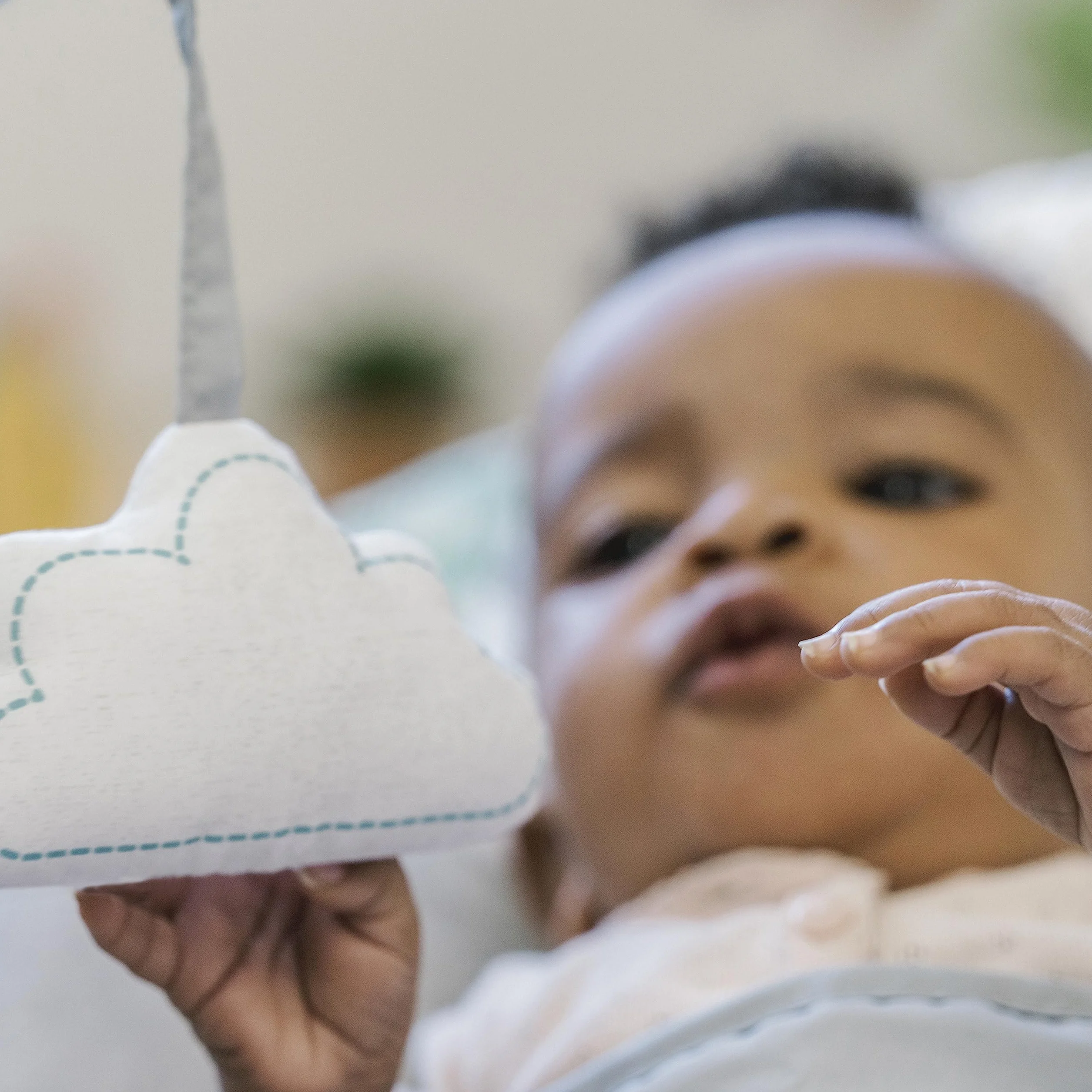 Ingenuity Siège gonflable vibrant de luxe pour bébé 0-6 mois Goji