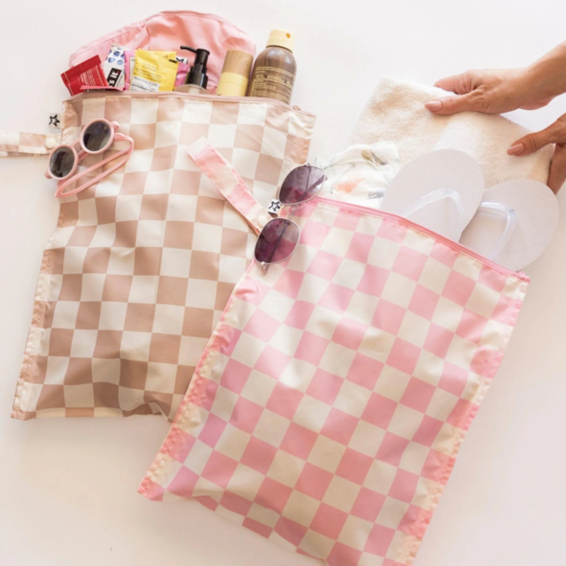 Tiny Twinkle Sac Étanche Réutilisable Lot de 2 Sacs de Voyage pour Bébé Rose Carreaux Marron