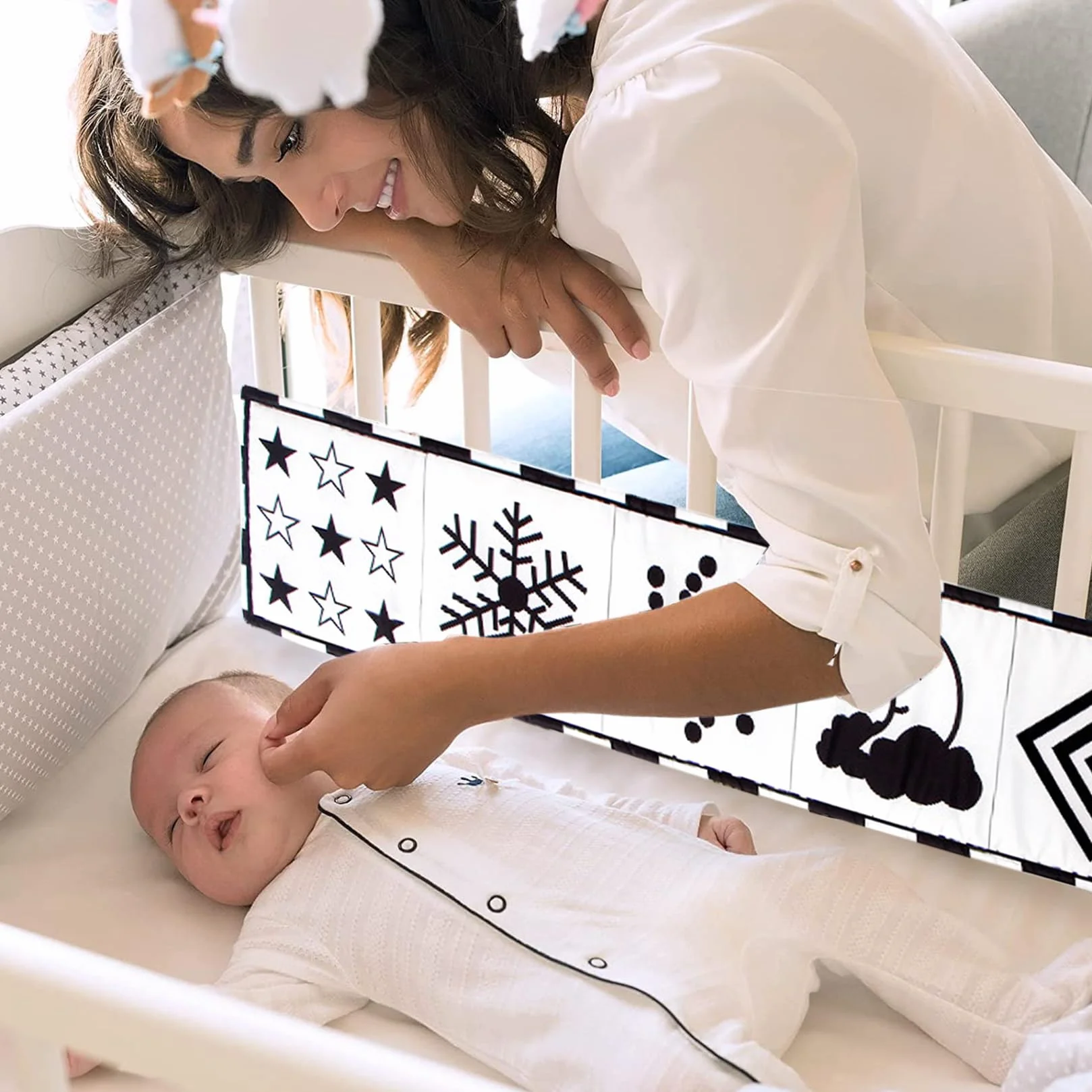 Livre Sensoriel Bébé Noir et Blanc Jeux Eveil Jouets 0-3-6 Mois Nouveau-né