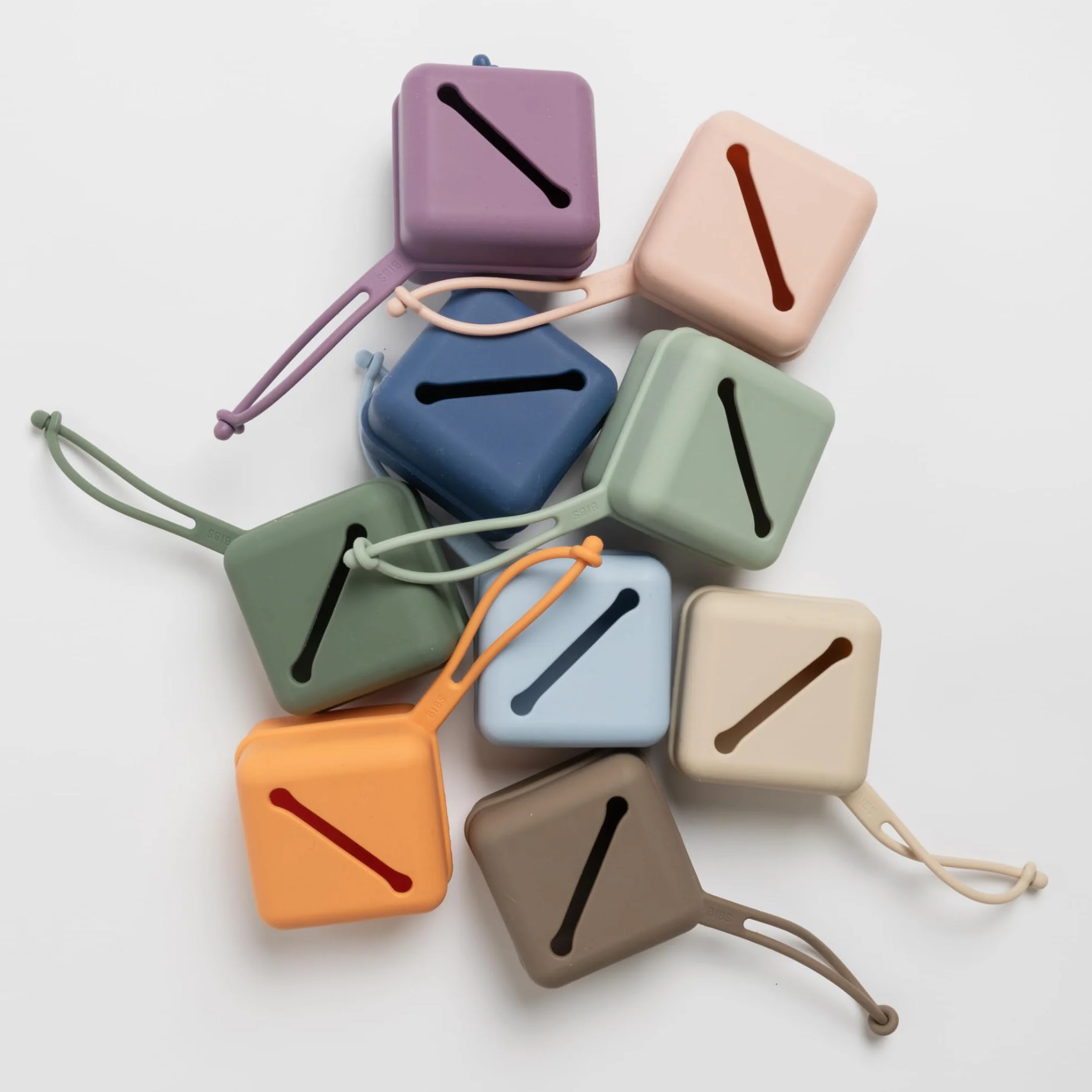 Boîte pour sucettes BIBS Vanilla, avec sangle, sans BPA, fabriqué au Danemark