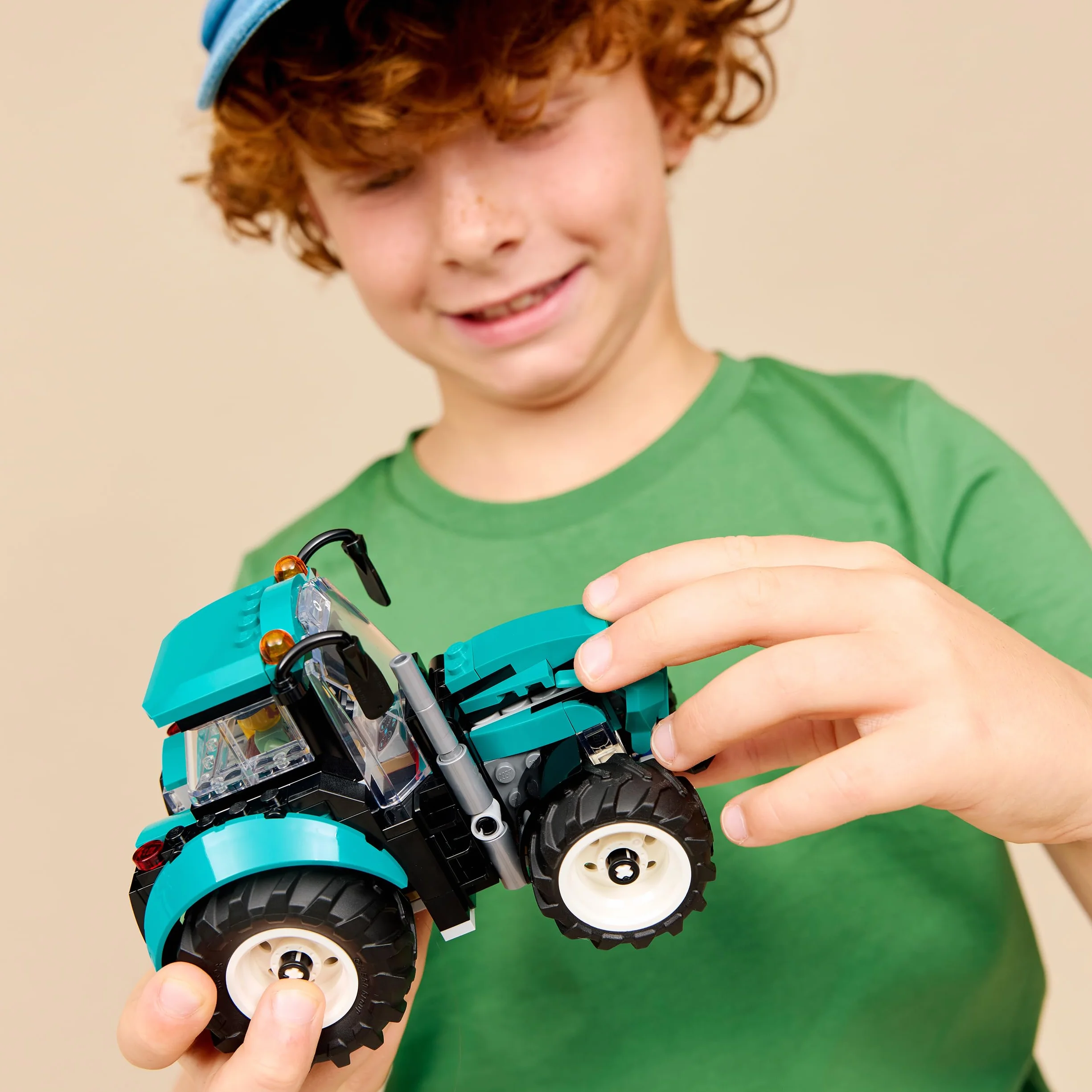 LEGO City Le Tracteur Jouet de Construction Véhicule de Ferme avec Minifigurine de Fermier Cadeau pour Garçon dès 6 Ans