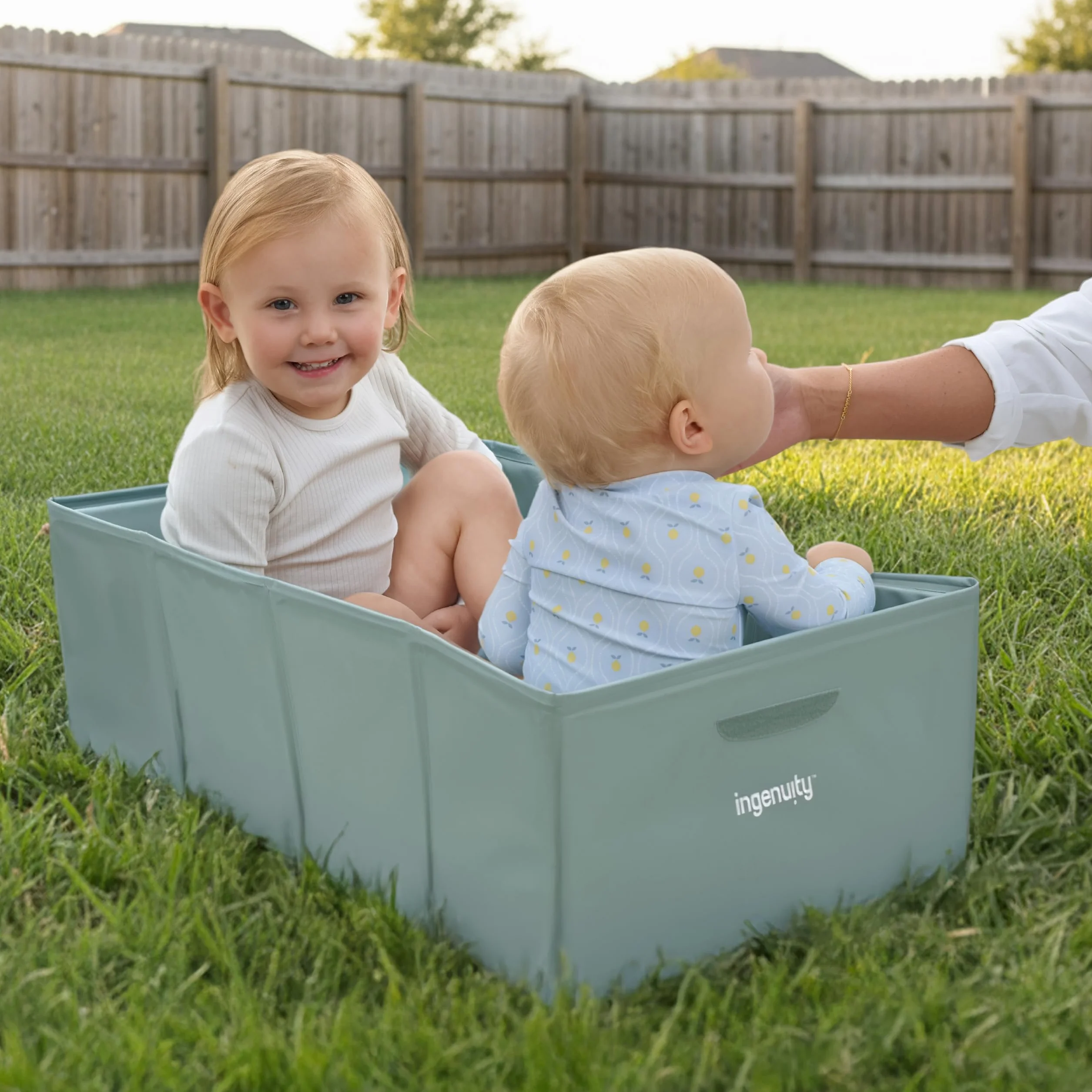 Ingenuity Baignoire Tuckaway Toddler Tub Pliable pour Douche, 12 Mois à 5 Ans