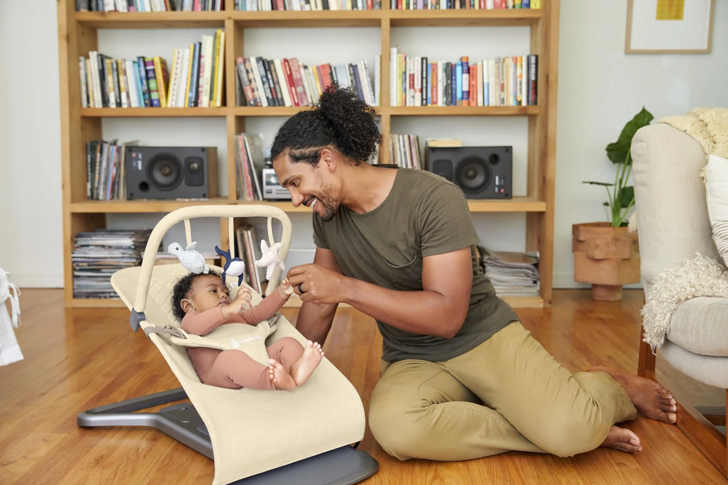 Ergobaby Transat Evolve Arche de jeux, accessoire pour Transat 3-en-1, Ocean Wonders - Cream