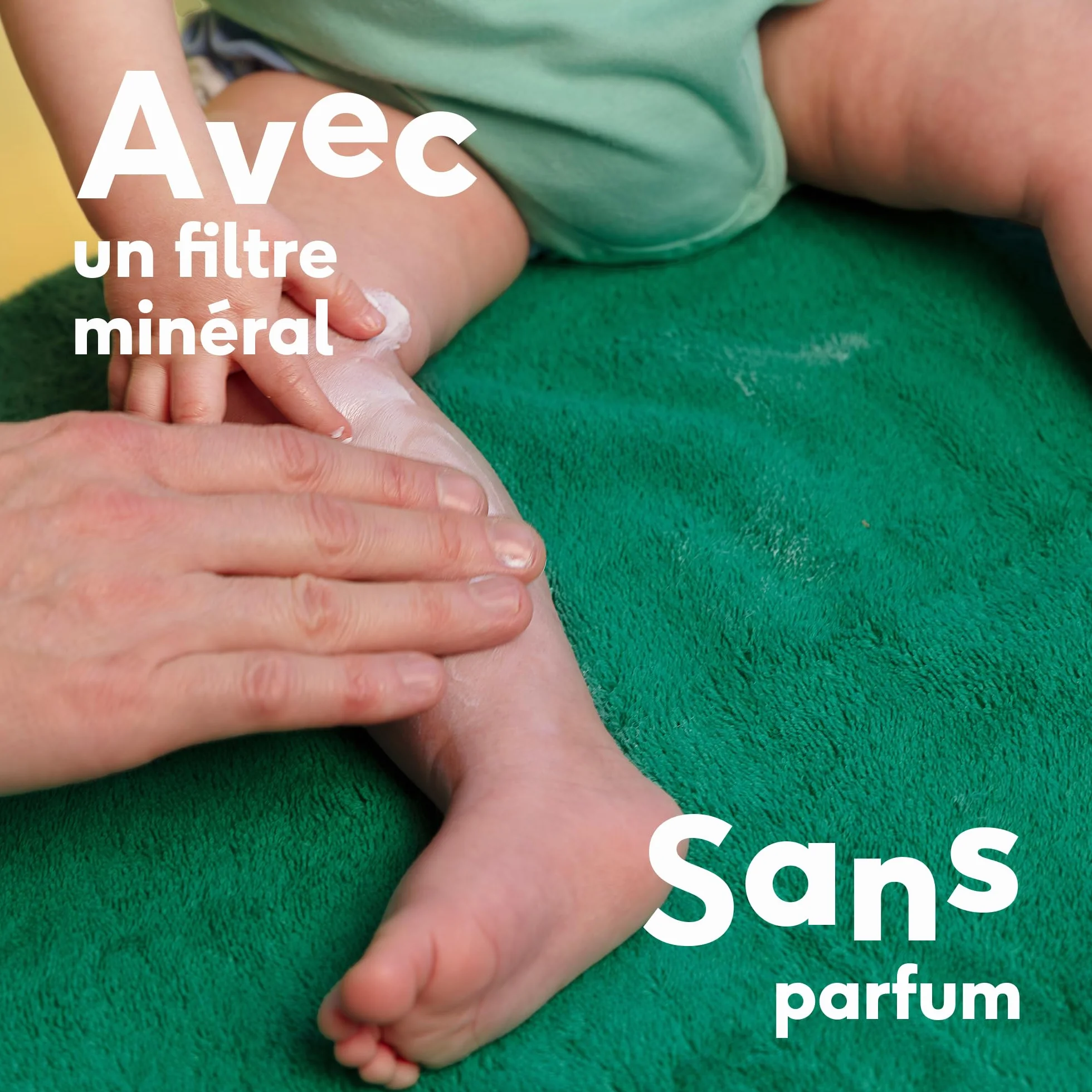 Naïf Spray Solaire Minéral SPF 50 pour Bébé & Enfant 100 ml