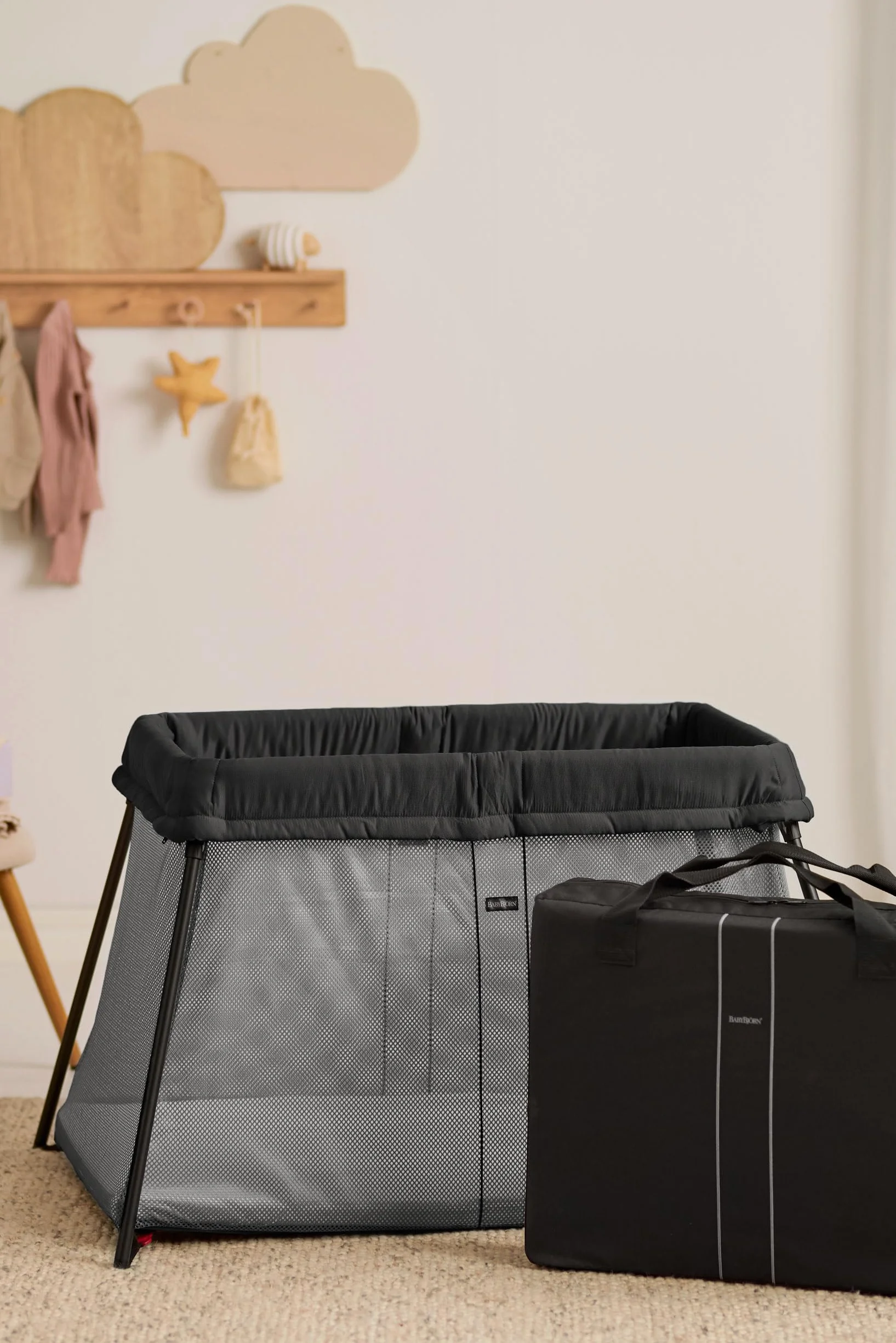 BABYBJÖRN Lit Parapluie Light Noir