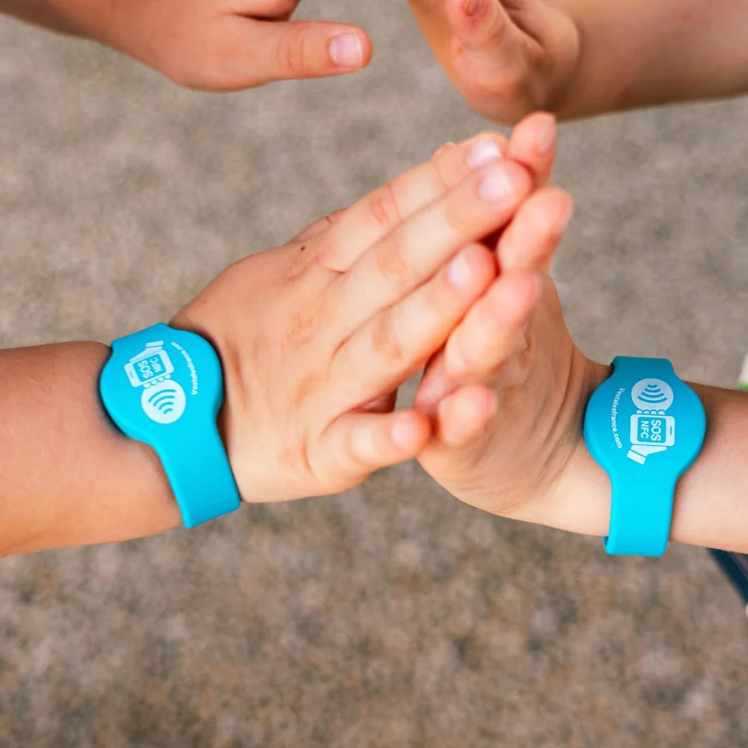 Bracelet Sécurité Enfant NFC Identification Urgence sans Batterie Fabrication Française Bleu 1 Pièce