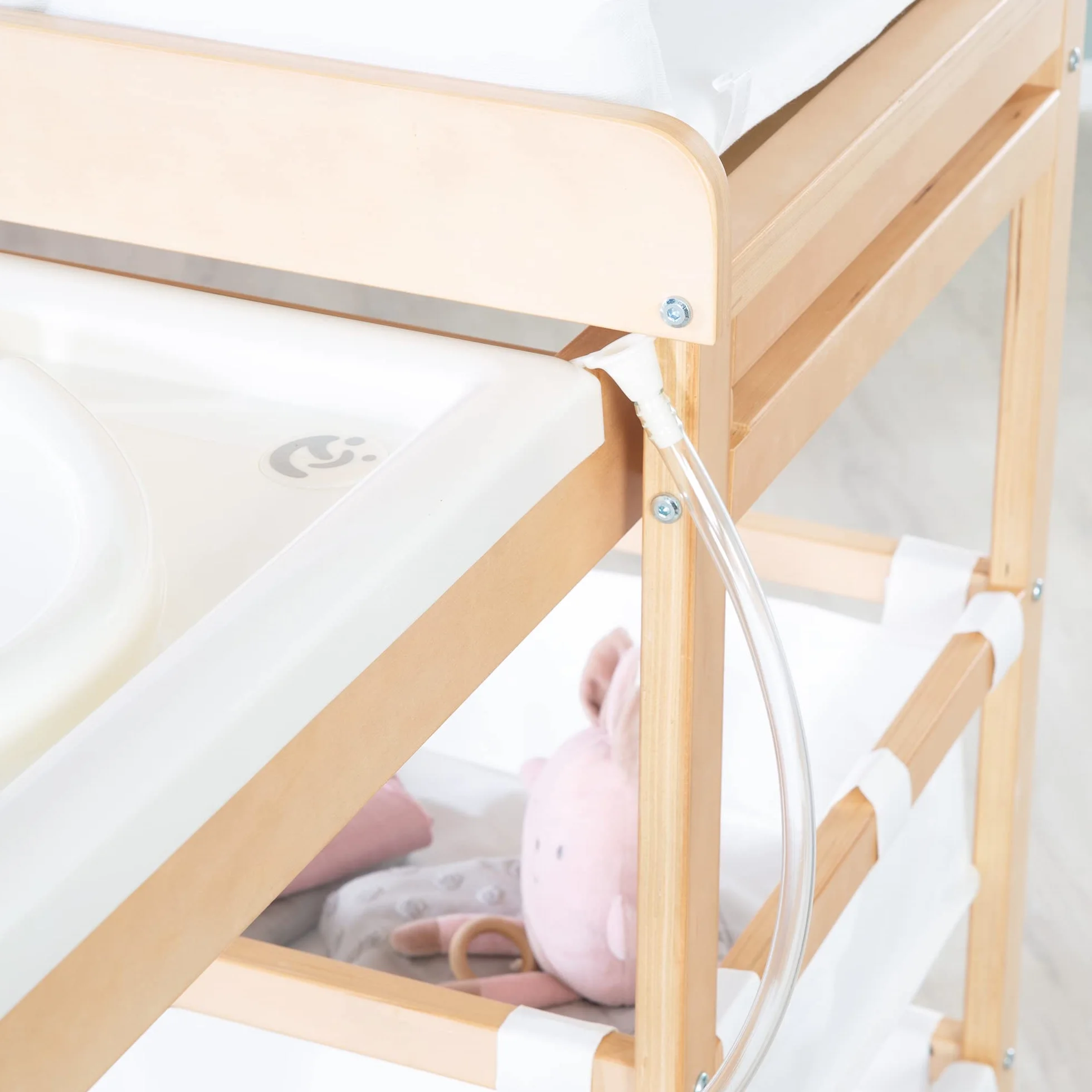 Table à Langer avec Baignoire Coulissante Baby Pool 2EN1 Matelas Imperméable Blanc 2 Compartiments Rangement Bois Naturel