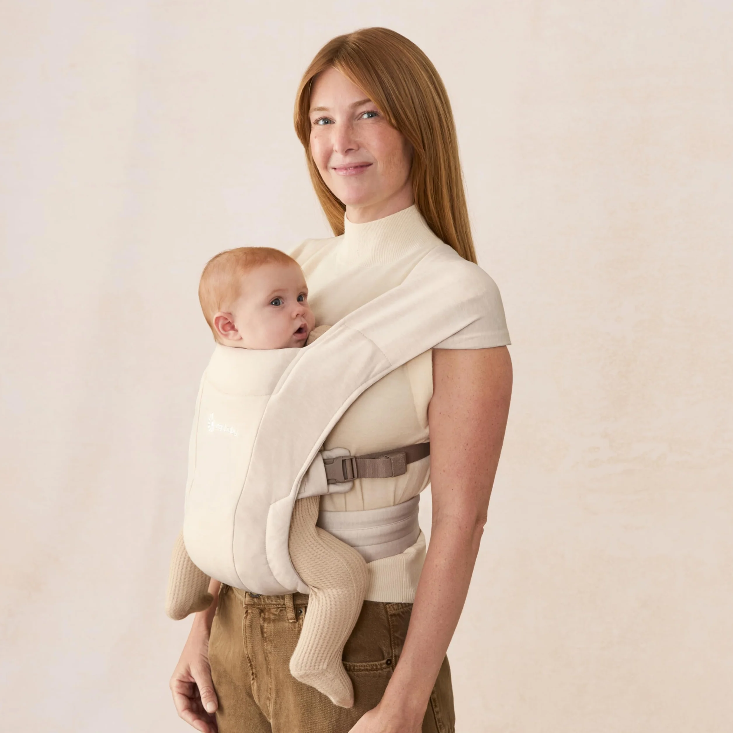 Ergobaby Embrace Porte Bébé Nouveau-né Physiologique Crème