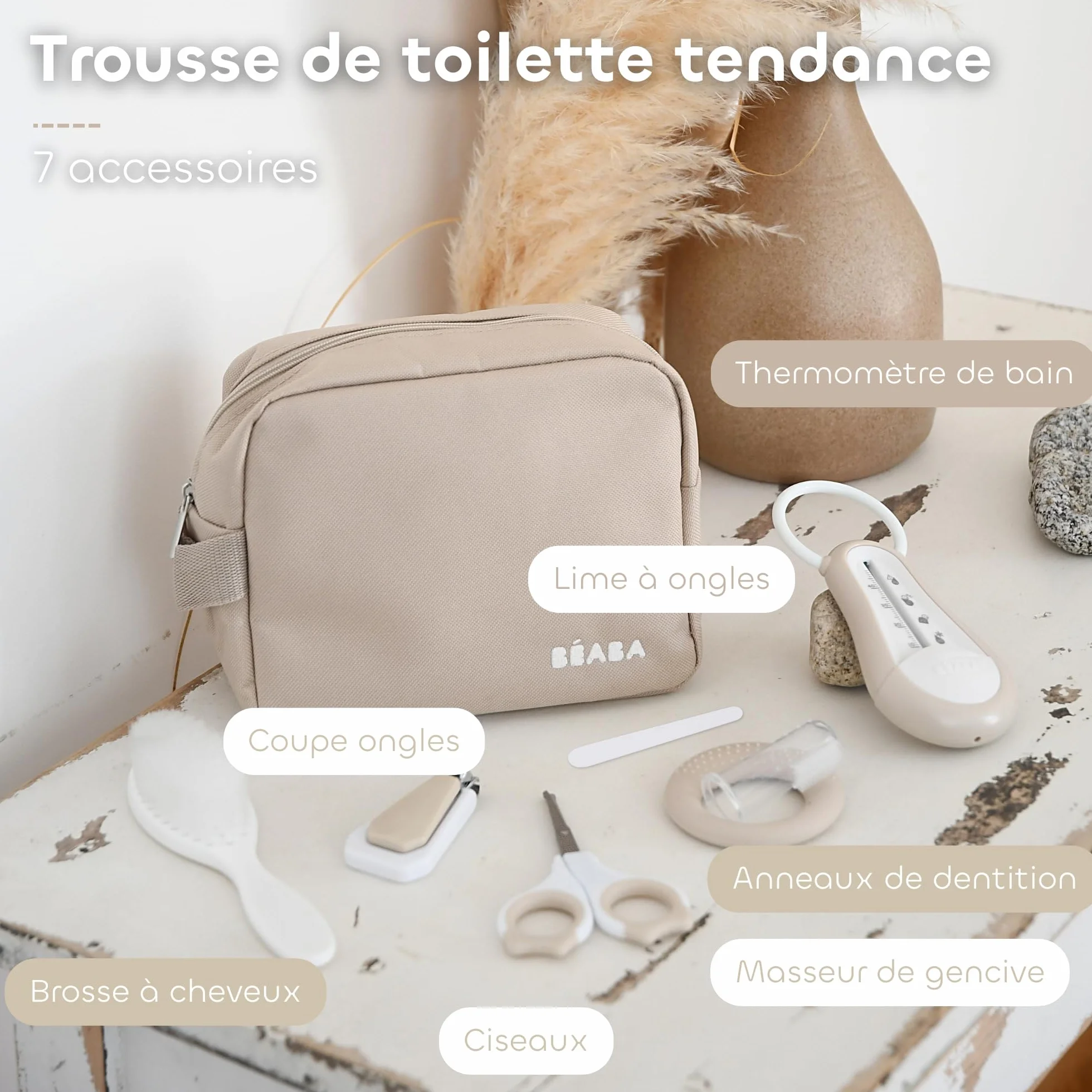 BÉABA Trousse de Toilette Bébé Nomade 7 Accessoires Essentiels Format Compact Argile