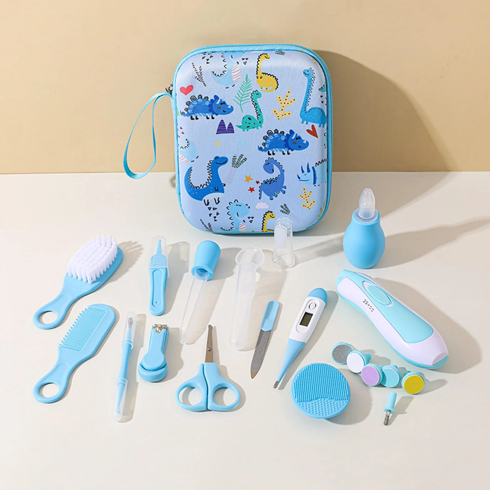Liemuao Trousse de Soin Bébé 16 Accessoires Kit Complet Portable avec Thermomètres Coupe-Ongles Brosse Bleu