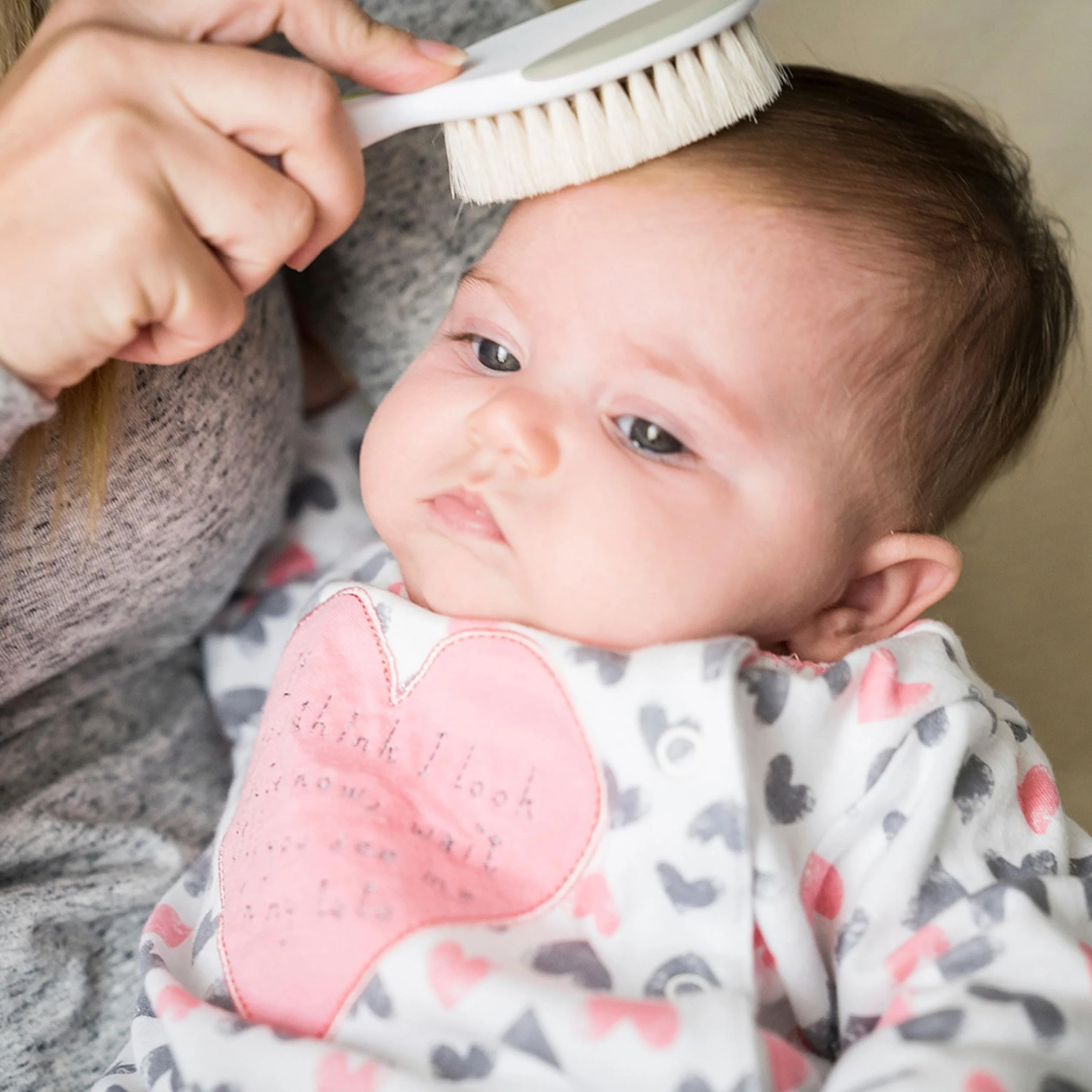 Nuvita Ensemble Peigne et Brosse en Poils Naturels de Laine - Soin des Cheveux - English Rose