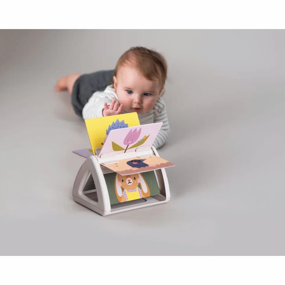 Taf Toys Livre d'activités à Tourner 13125