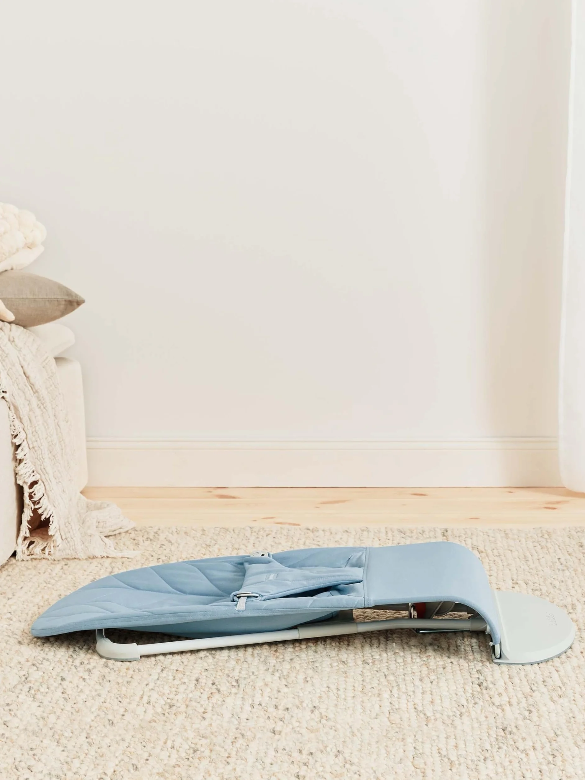 BabyBjörn Transat Bliss Tissé Matelassage pétale Bleu