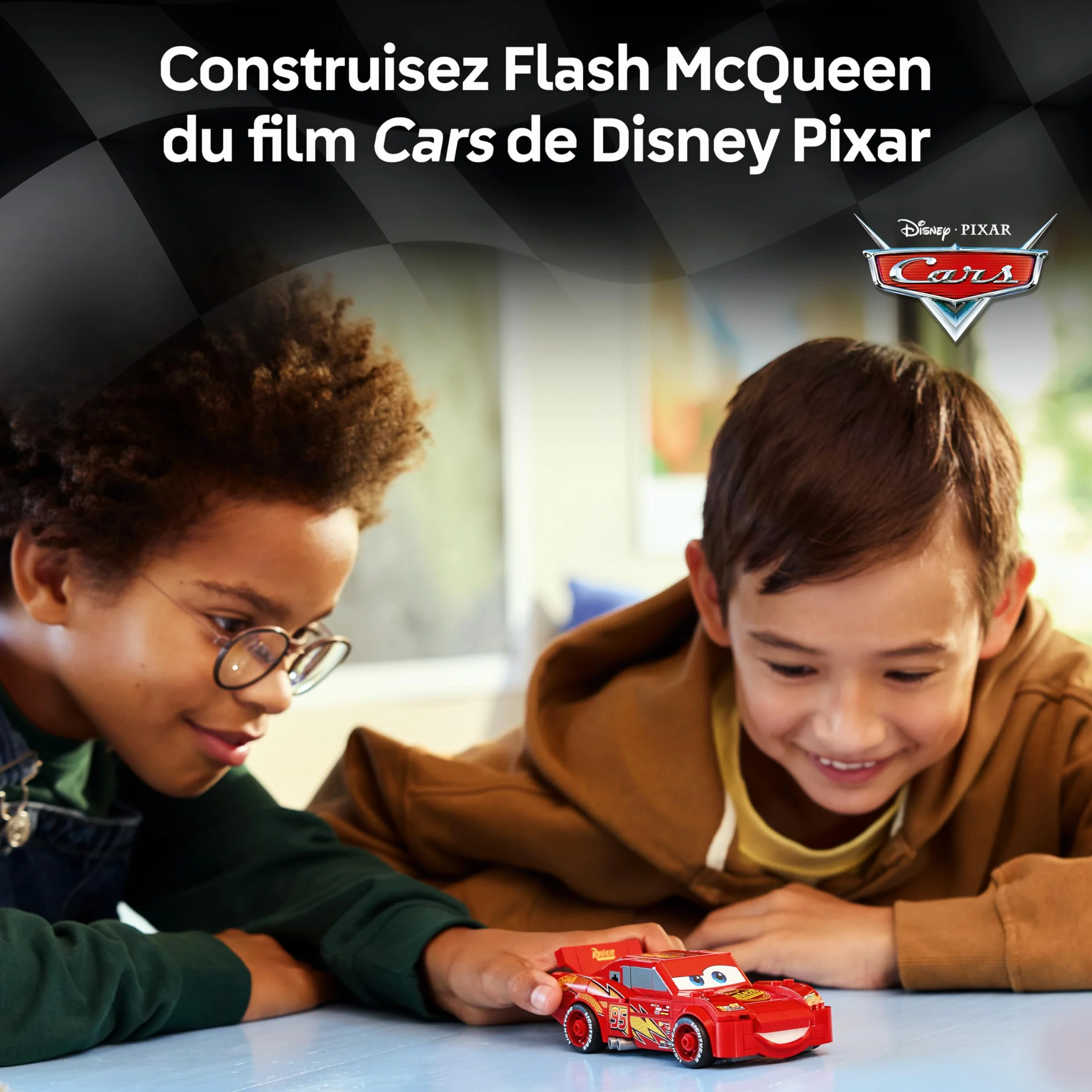 LEGO Speed Champions Flash McQueen Voiture de Course Maquette Collector 77255 Cadeau Disney 9 Ans Fans Cars Pixar
