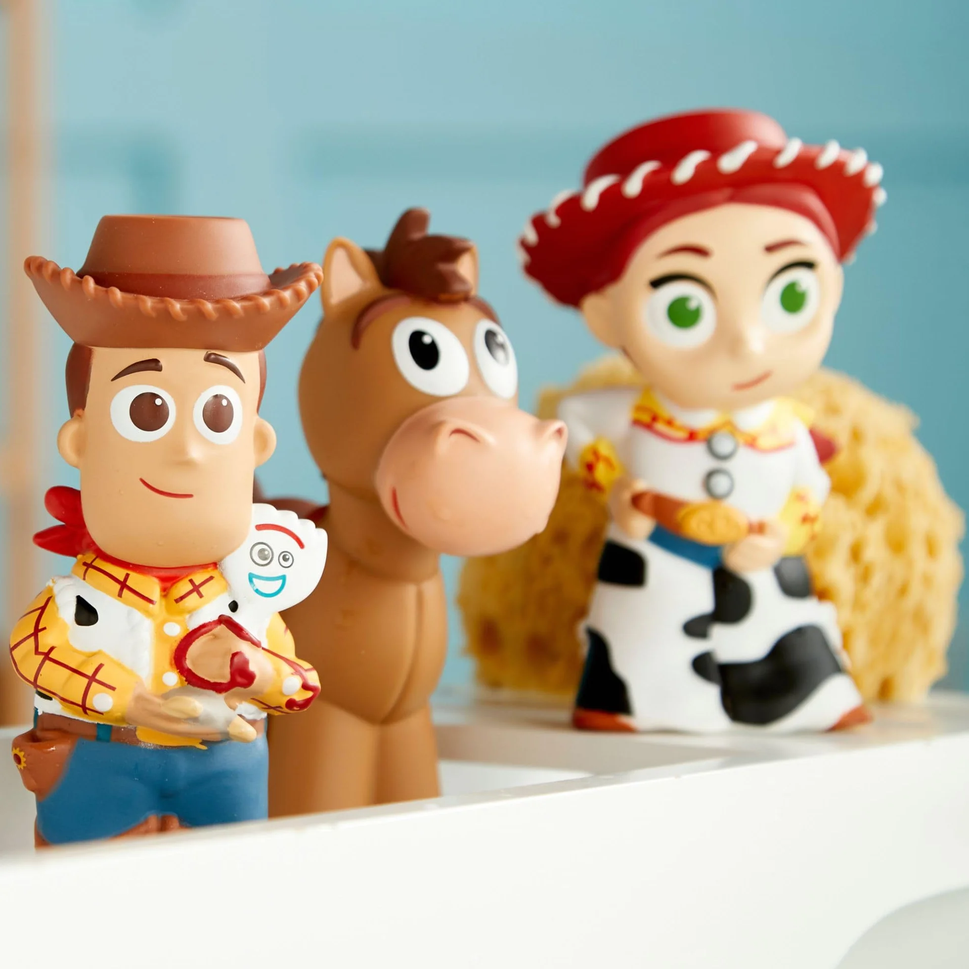 Disney Store Ensemble de Jouets pour Le Bain Toy Story 5 pièces Buzz l'éclair Woody Jessie Pile-Poil Rex Seau à Couvercle tamisé