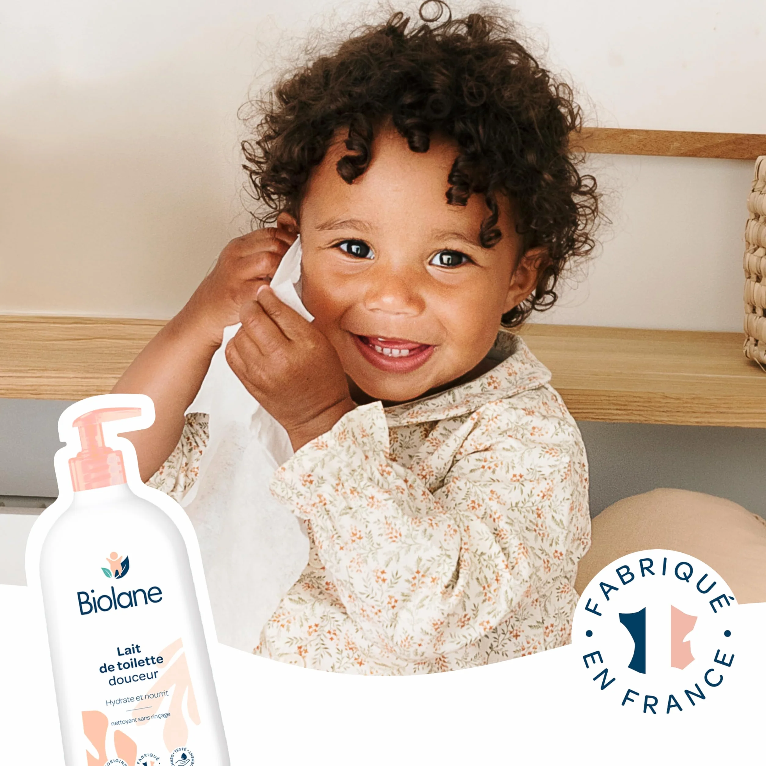 BIOLANE Lait de toilette 750ml Bébé Nettoie Visage Corps Siège Sans Rinçage 99% d'origine naturelle Fabriqué en France