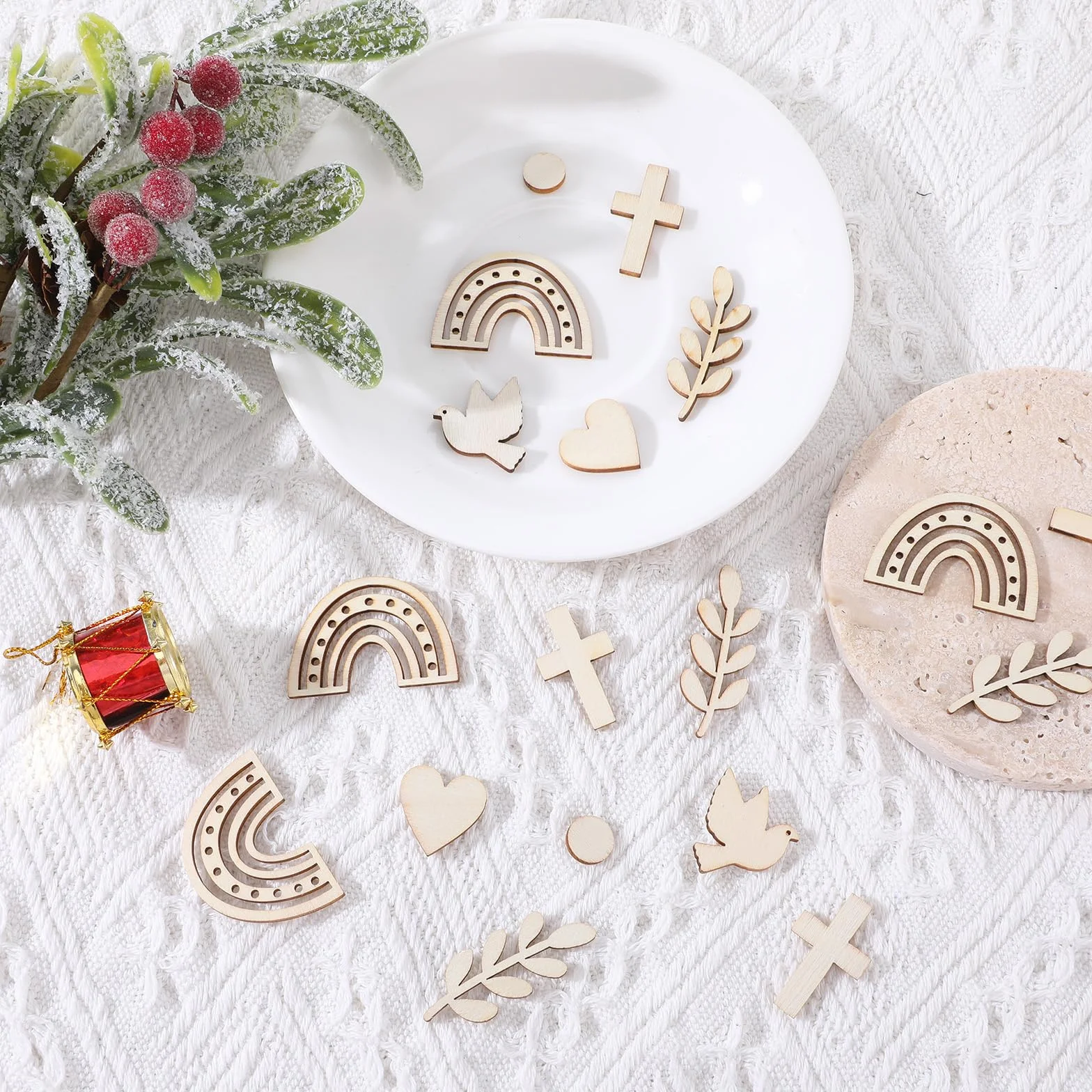 Lot de 120 cœurs en bois arc-en-ciel pour décoration de table de baptême