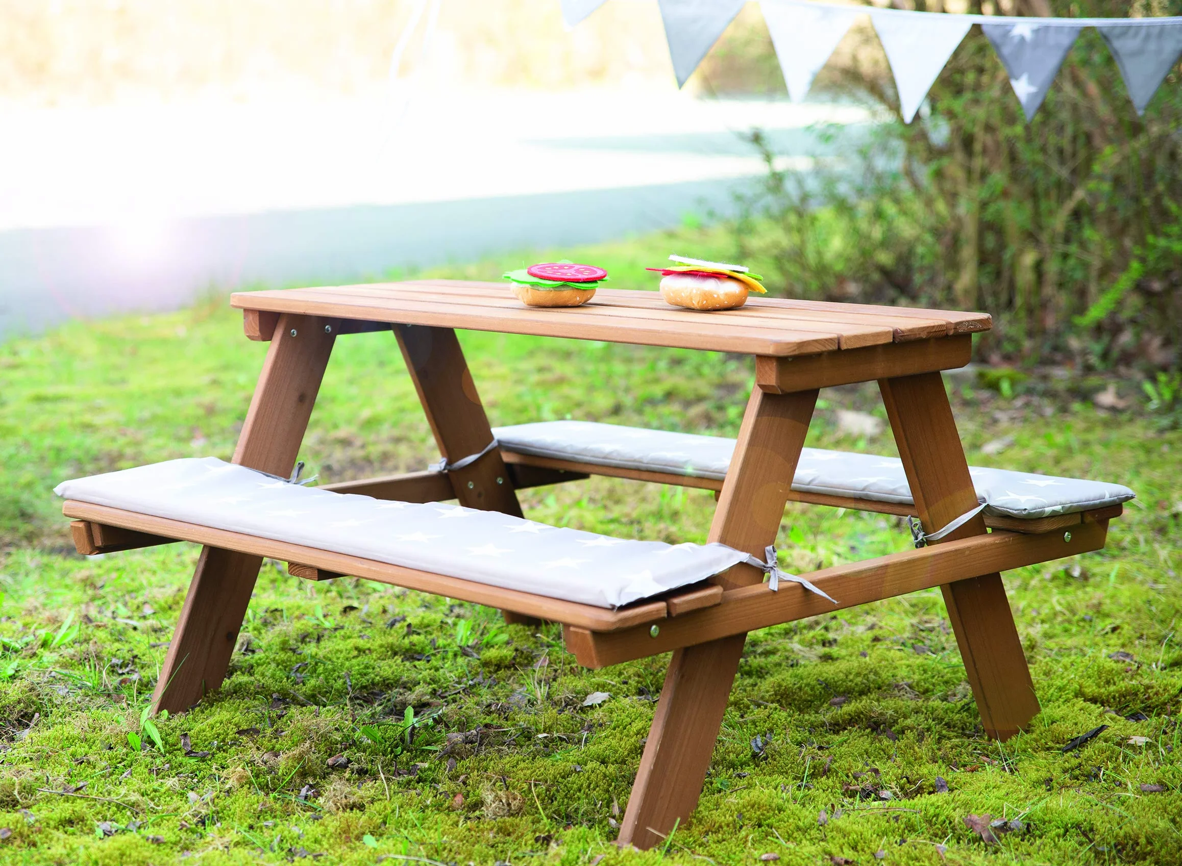Ensemble de Table et Bancs Picnic Bois Massif Résistant aux Intempéries 4 Places 89 x 85 cm 100 Kg Teinté Teck