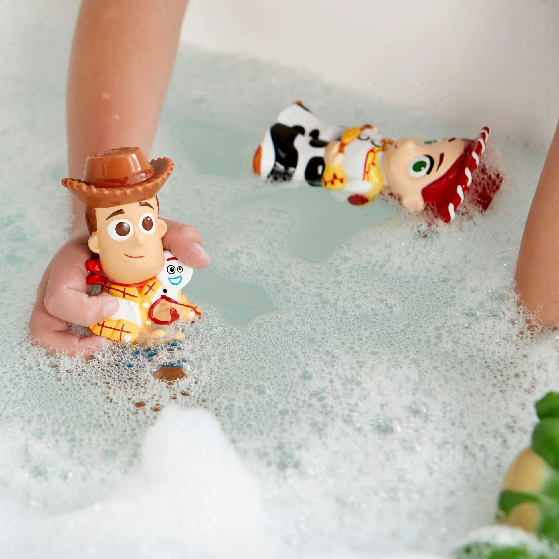 Disney Store Ensemble de Jouets pour Le Bain Toy Story 5 pièces Buzz l'éclair Woody Jessie Pile-Poil Rex Seau à Couvercle tamisé
