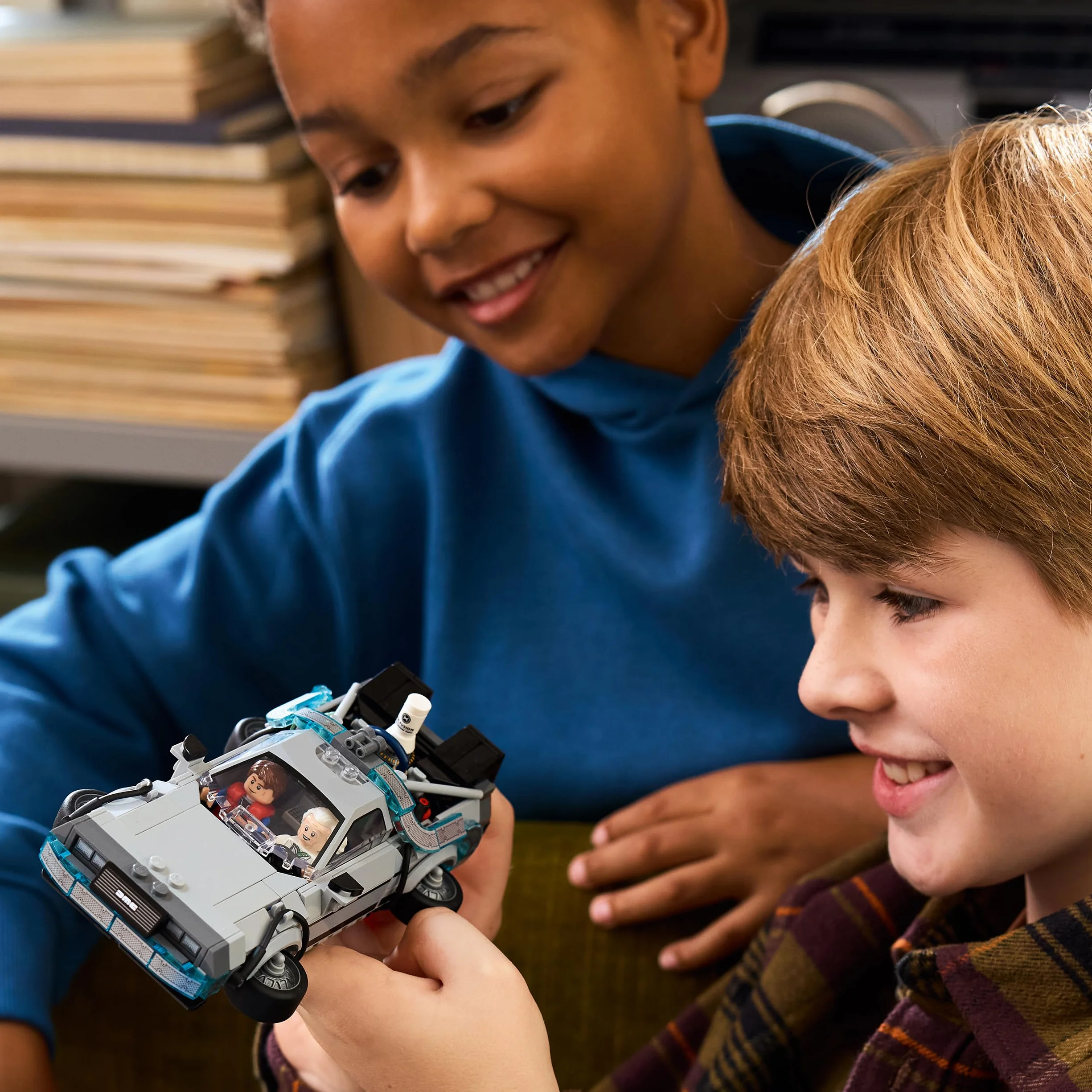 LEGO Speed Champions La Machine à Remonter Le Temps Retour vers Le Futur Jouet Voiture Maquette Minifigurines Doc Brown Marty McFly Cadeau 9 Ans 77256