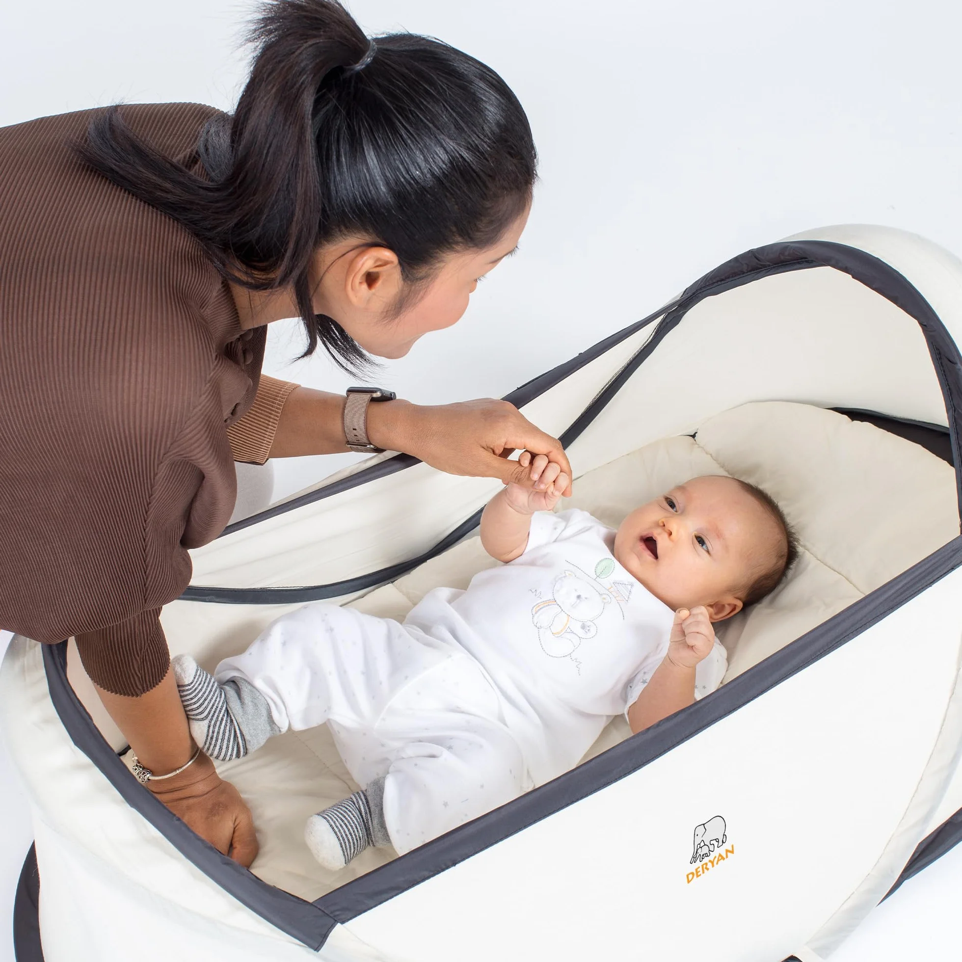 Deryan Infant Baby Crème Pop up Léger Compact Pliable Déplié en Seulement 2 Secondes avec Moustiquaire Sac de Transport, Twin