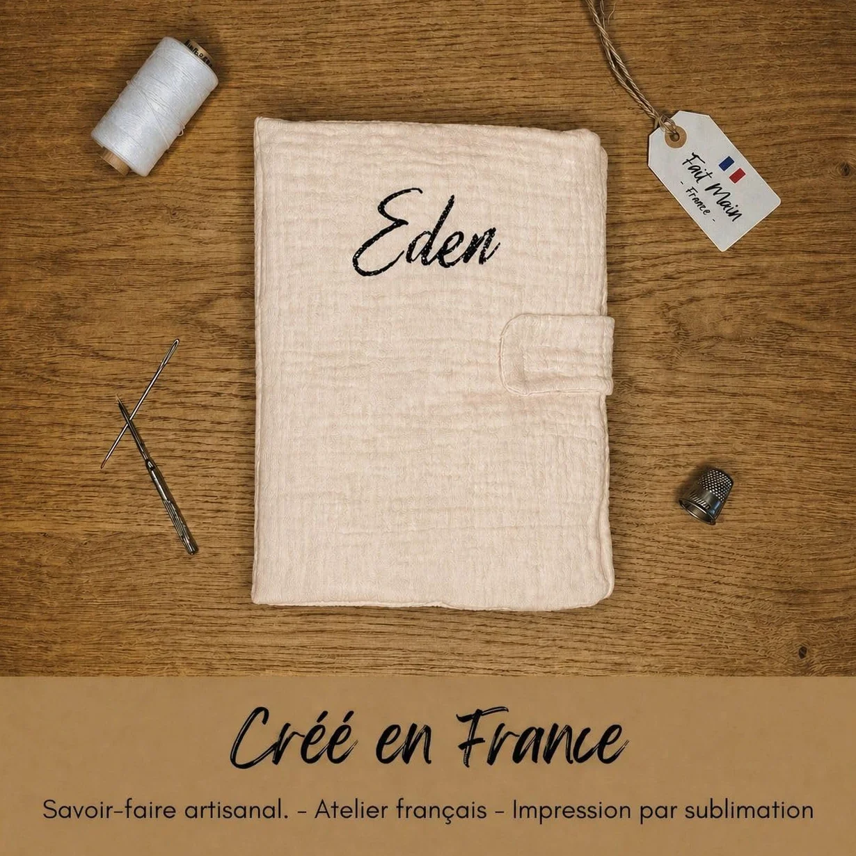 Protège Carnet de Santé Personnalisé Bébé – Prénom Personnalisable – Cadeau Naissance Original – Fabriqué en France – Beige