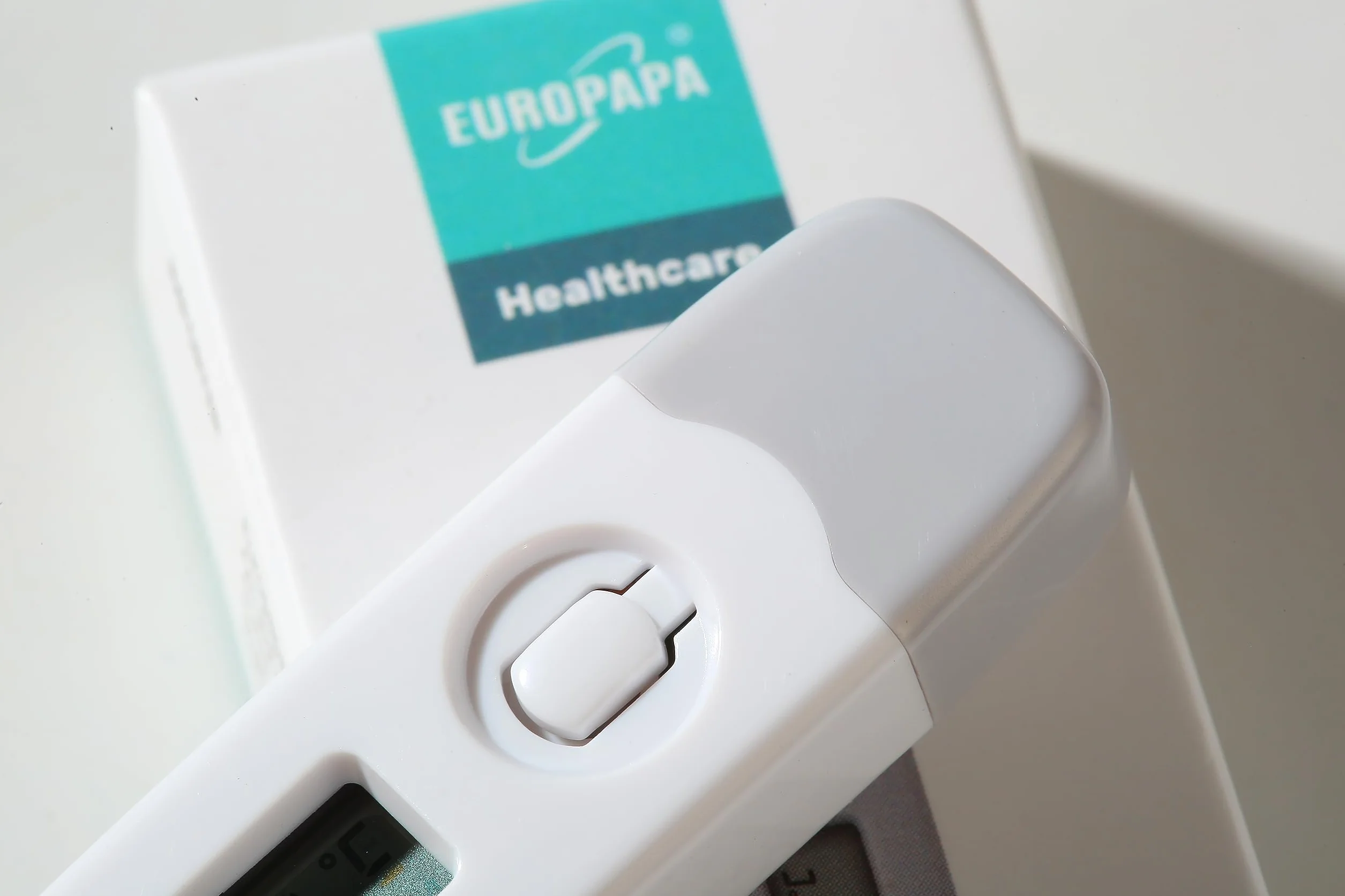 EUROPAPA Thermomètre numérique bébé enfant adulte oral axillaire rectal étanche alarme fièvre Violet